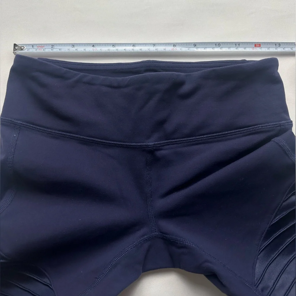 ALO navy low rise leggings. Size small